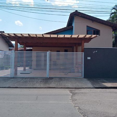 Villa Casa Estilo Minimalista Em Ubatuba Exterior foto